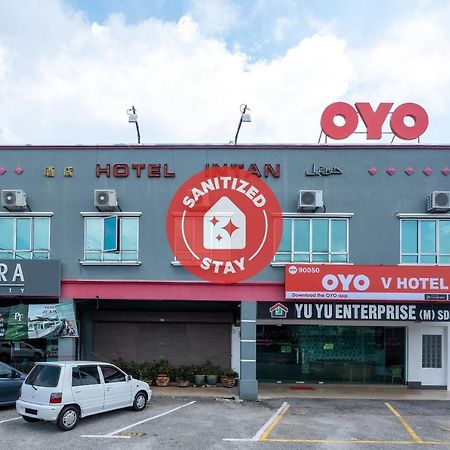 Oyo 90050 V Hotel Teluk Intan Εξωτερικό φωτογραφία