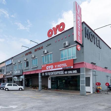 Oyo 90050 V Hotel Teluk Intan Εξωτερικό φωτογραφία