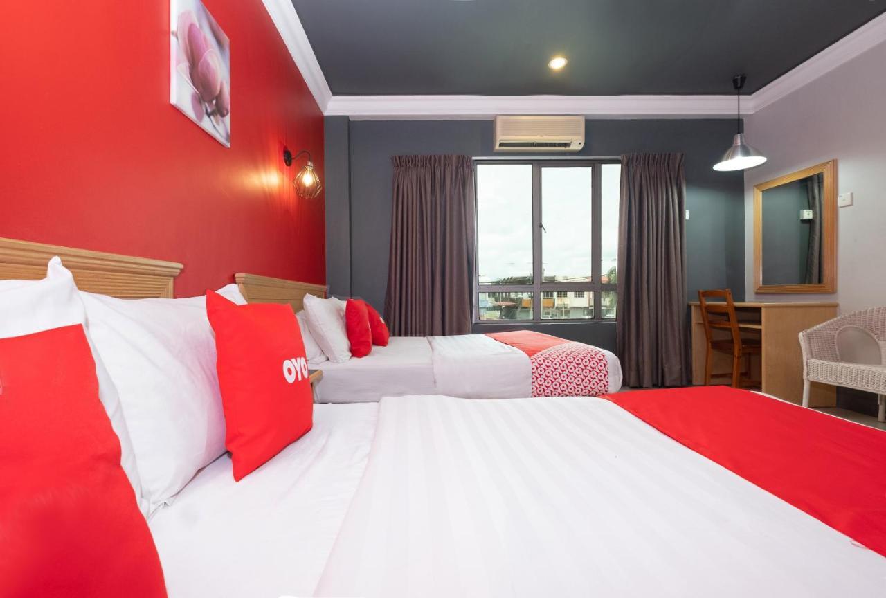 Oyo 90050 V Hotel Teluk Intan Εξωτερικό φωτογραφία