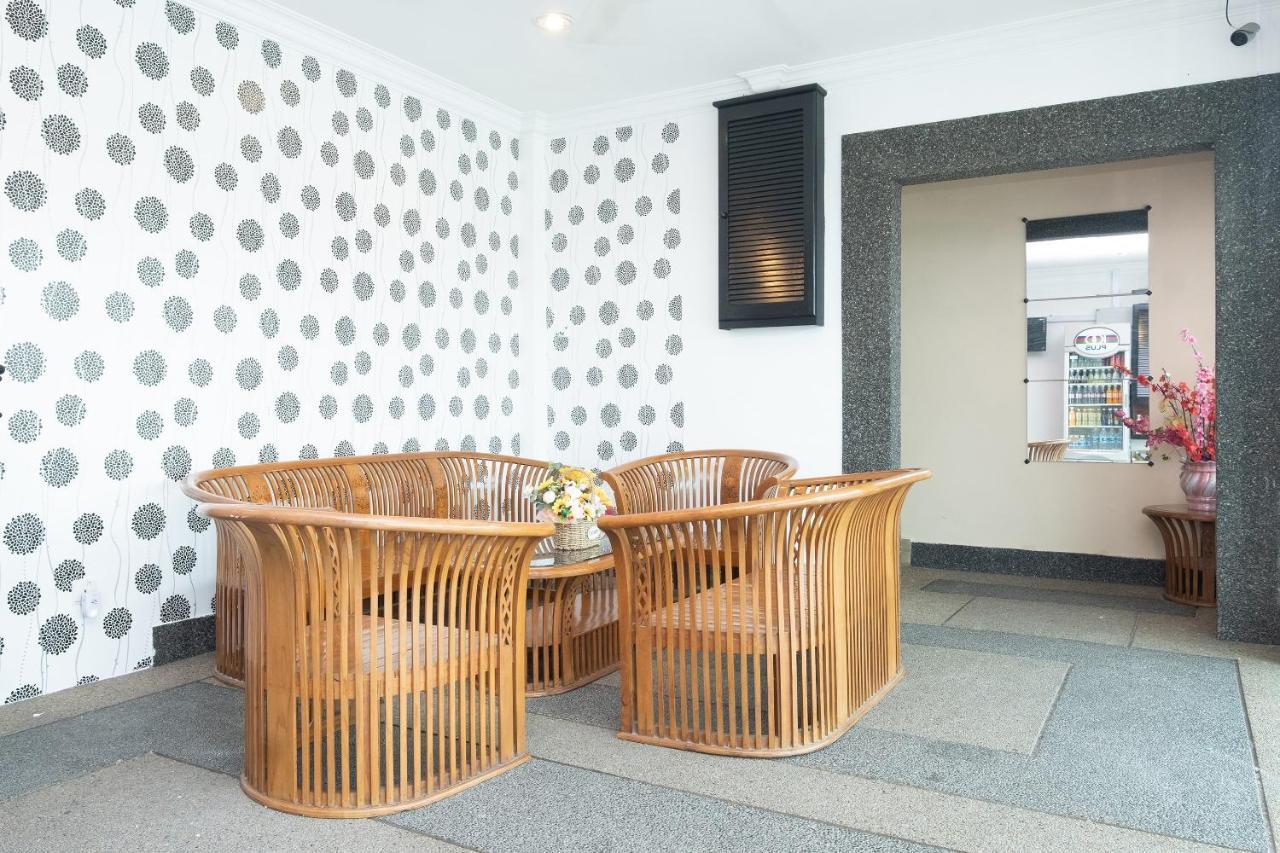 Oyo 90050 V Hotel Teluk Intan Εξωτερικό φωτογραφία