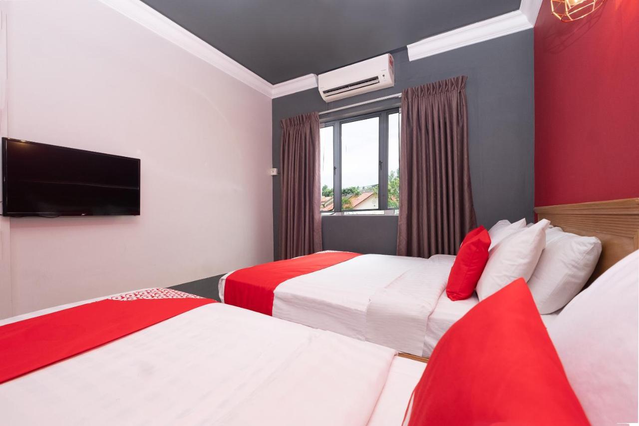 Oyo 90050 V Hotel Teluk Intan Εξωτερικό φωτογραφία