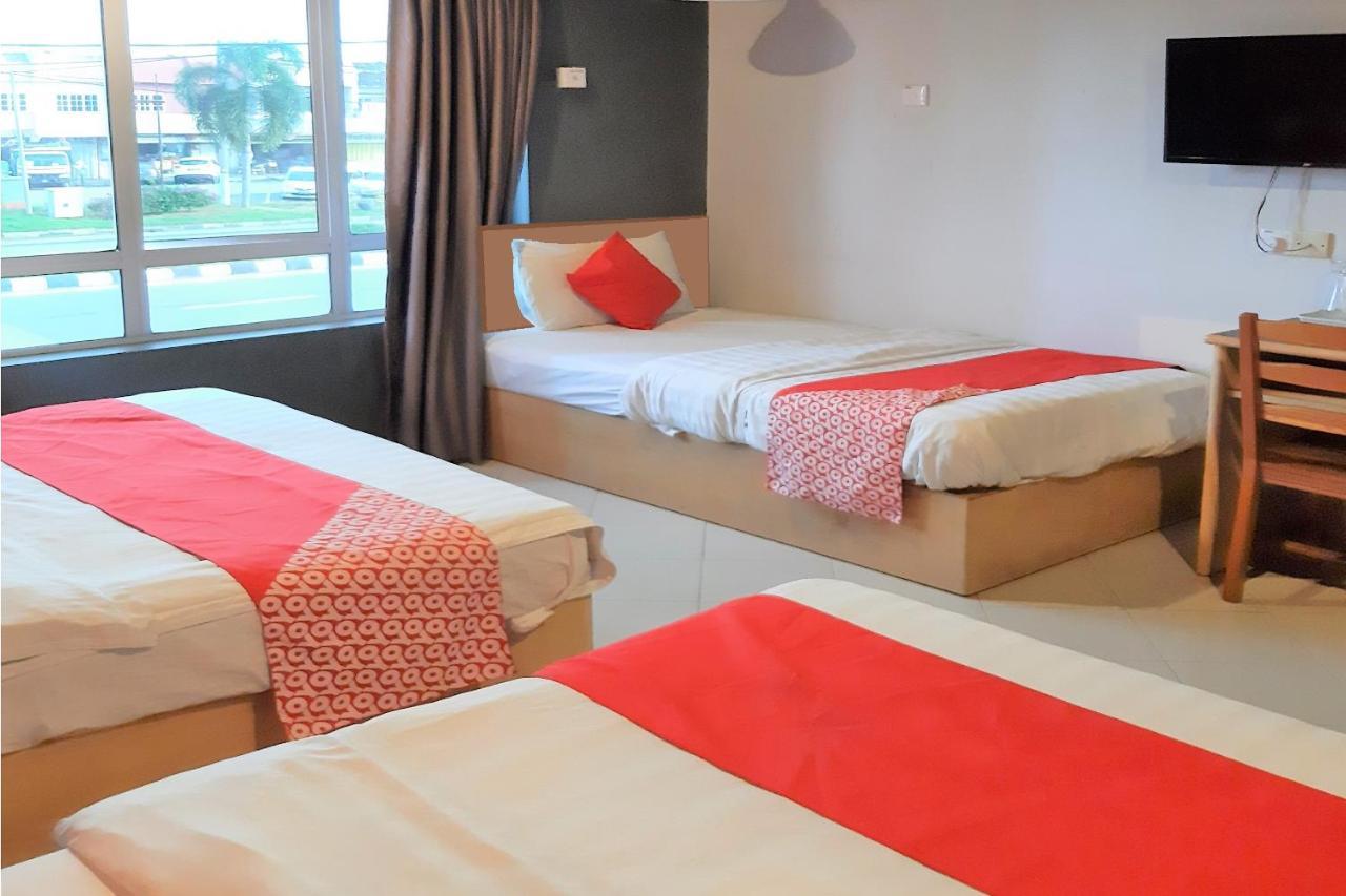 Oyo 90050 V Hotel Teluk Intan Εξωτερικό φωτογραφία